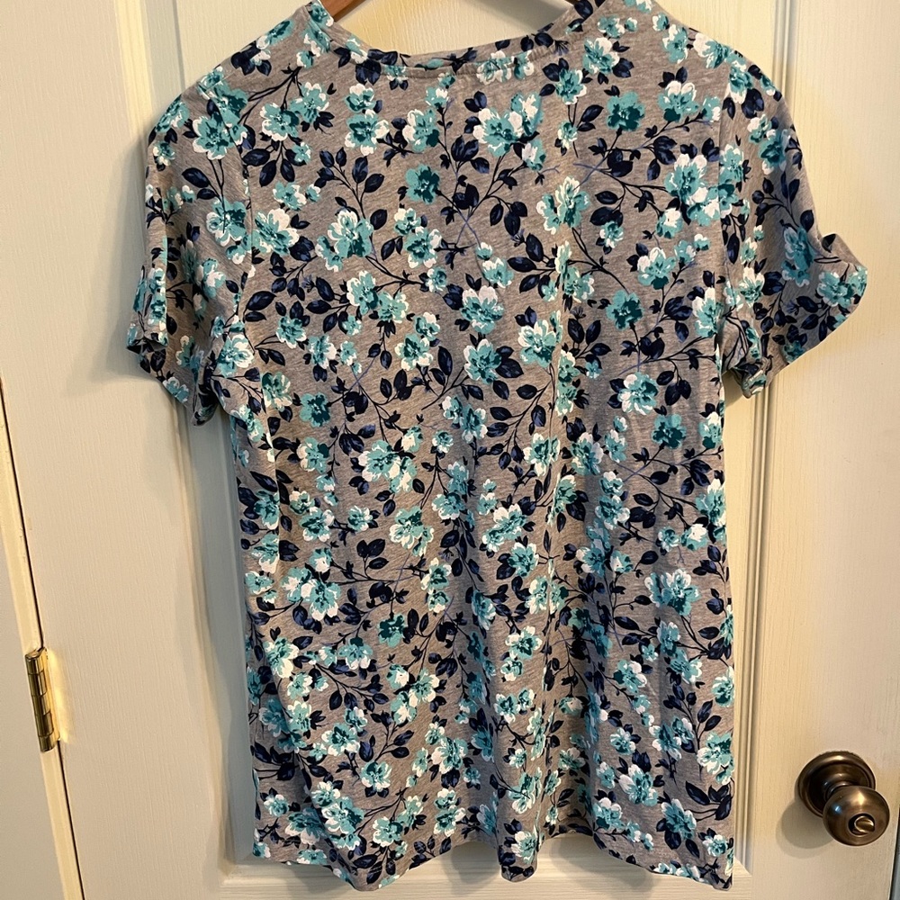 Floral T Shirt - Picture 2 of 5